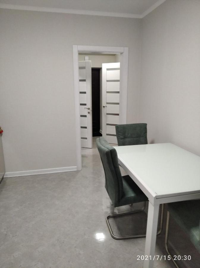 Appartamento Жк Версаль Парк Irpin Esterno foto